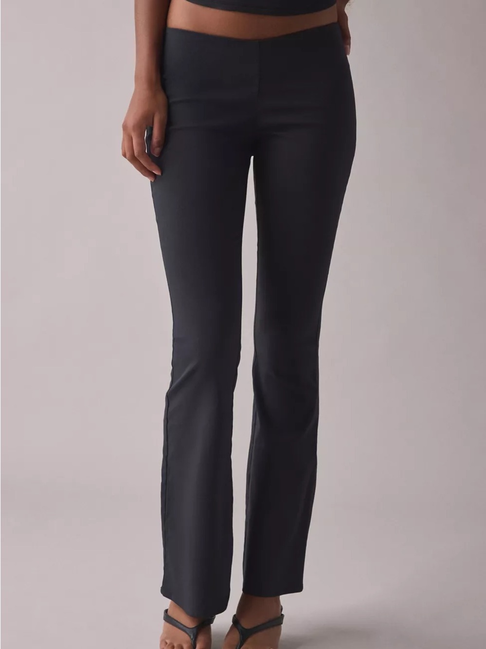 Kimchi Blue Hailey Stretch Pull-on Low-rise Flare Pants